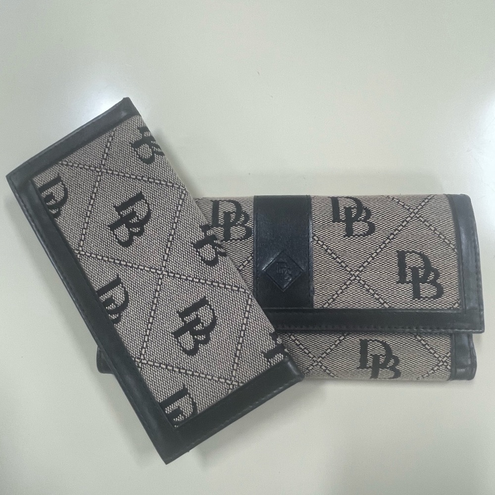 Dooney & Bourke Monogram Long Bi-fold Slim Wallet